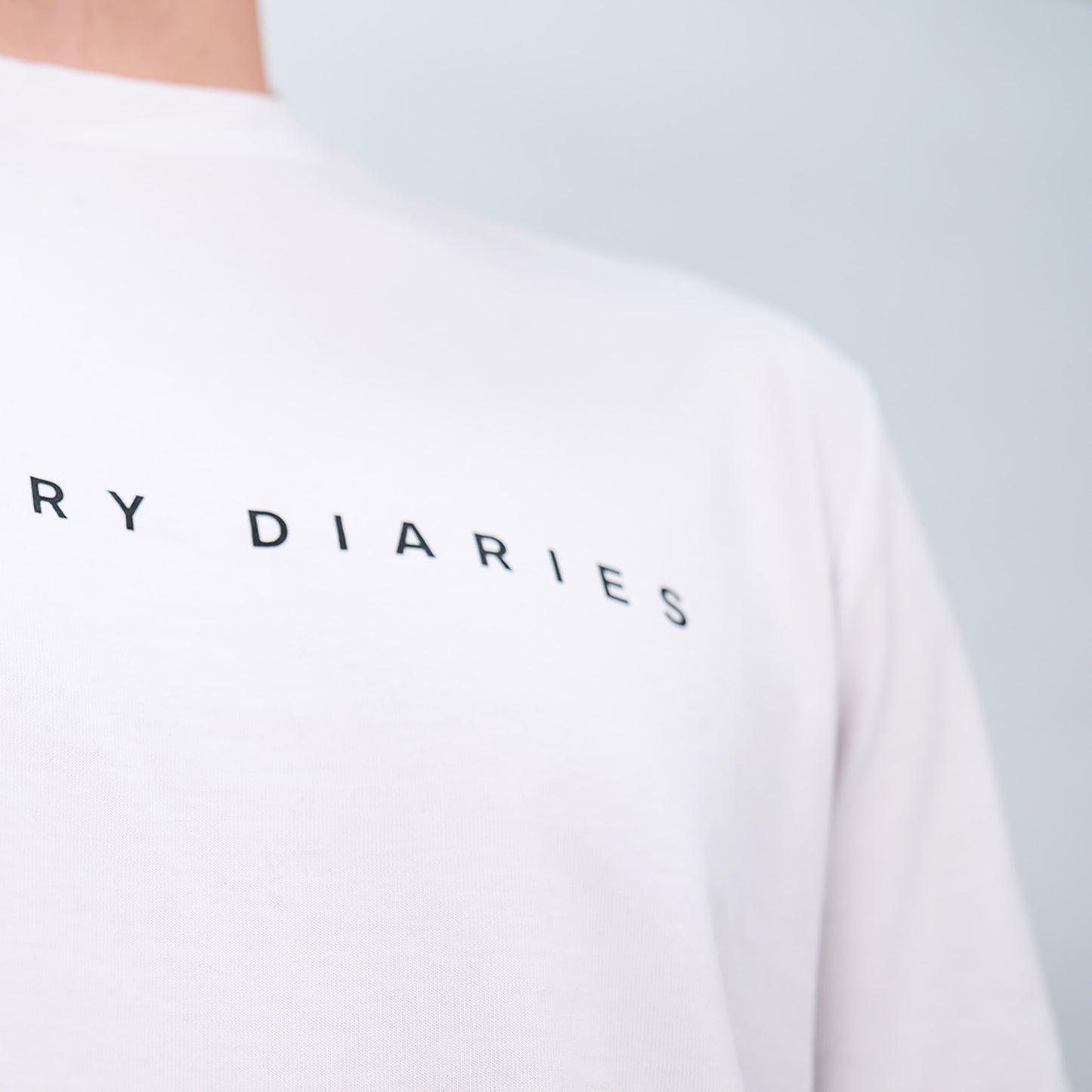 White Villa Tshirt - Typelogo